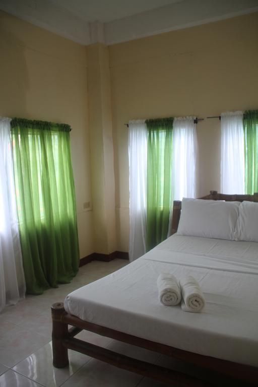 Rama International Beach Resort Botolan Quarto foto